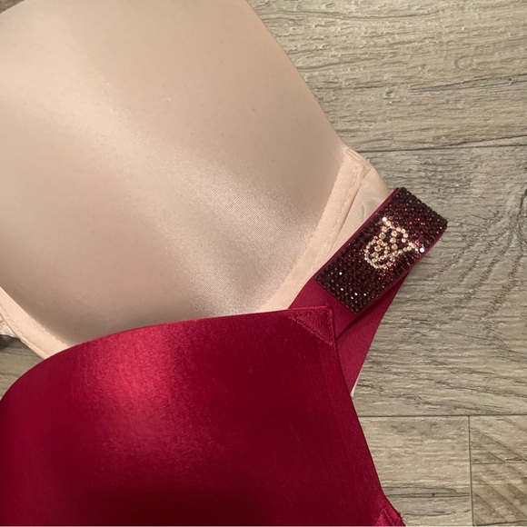 Victoria Secret 2 Satin Bombshell Plunge Bras Rhinestone Logo Strap - Picture 4 of 15